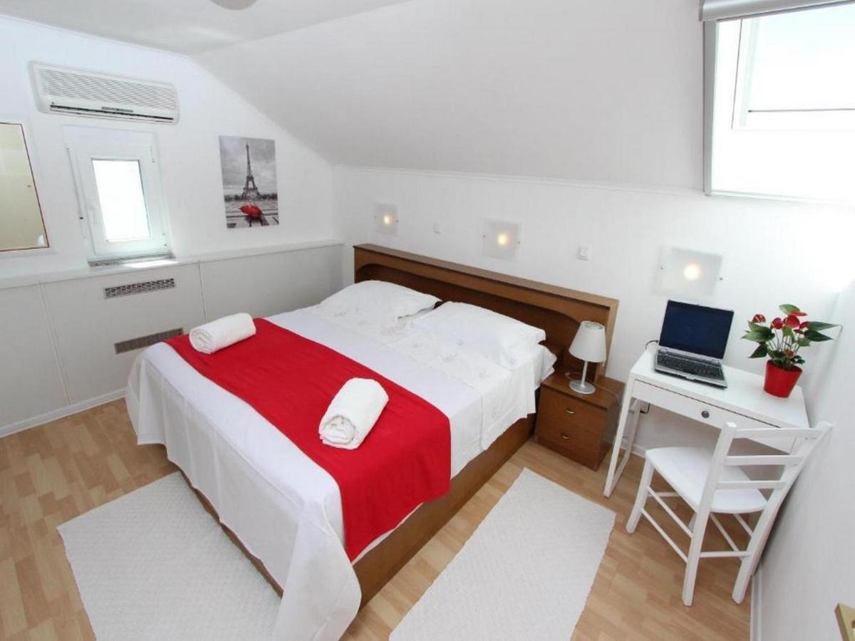 Apartments Frane โรวีน ภายนอก รูปภาพ
